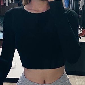 Cropped Black Long Sleeve